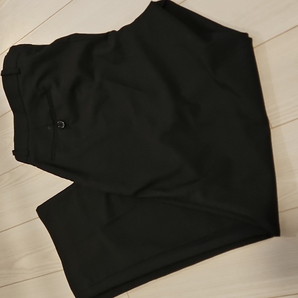 Simons Mens medium 2 Piece Slim Cut Tuxedo Suit  Pants & Jacket blazer Black - Picture 10 of 10